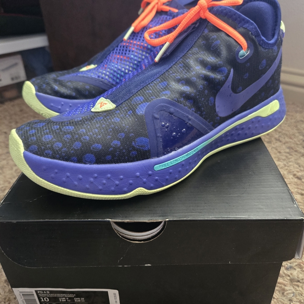 Nike Black and Neon Green Sneakers with Orange Laces